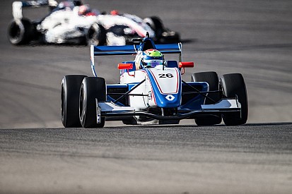 Defourny tercepat, Presley masih pelajari trek di tes Nurburgring