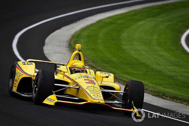 Castroneves fue el más veloz previo a la calificación de Indy 500