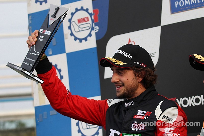 Doppio titolo TCR DSG per Giovanni Altoè: