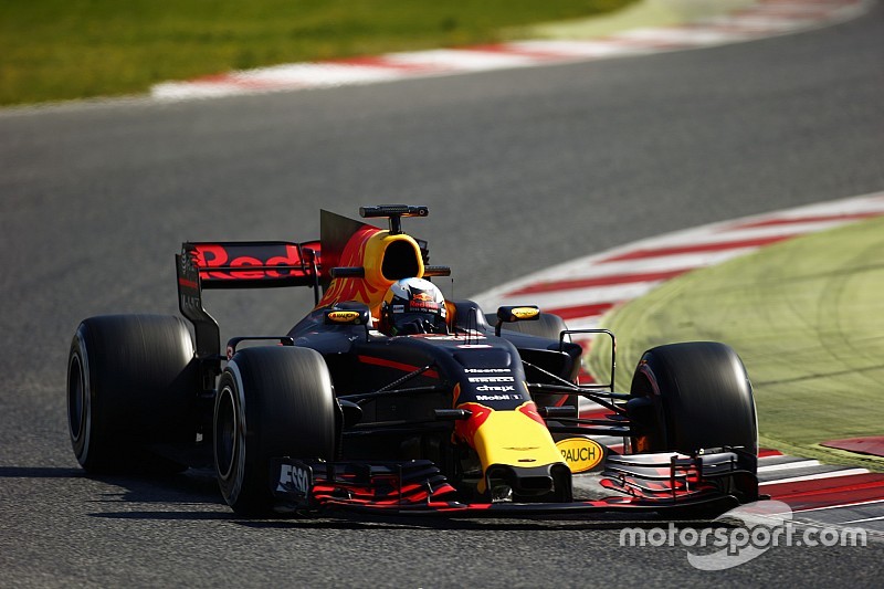 【F1】リカルド、ピレリのハードタイヤに懸念「硬すぎるのでは?」