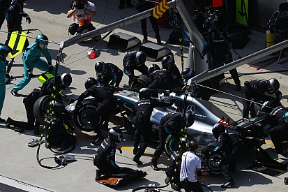 Mercedes: Çin'deki pit stop rekoru Vettel'i geçmemize yardımcı oldu