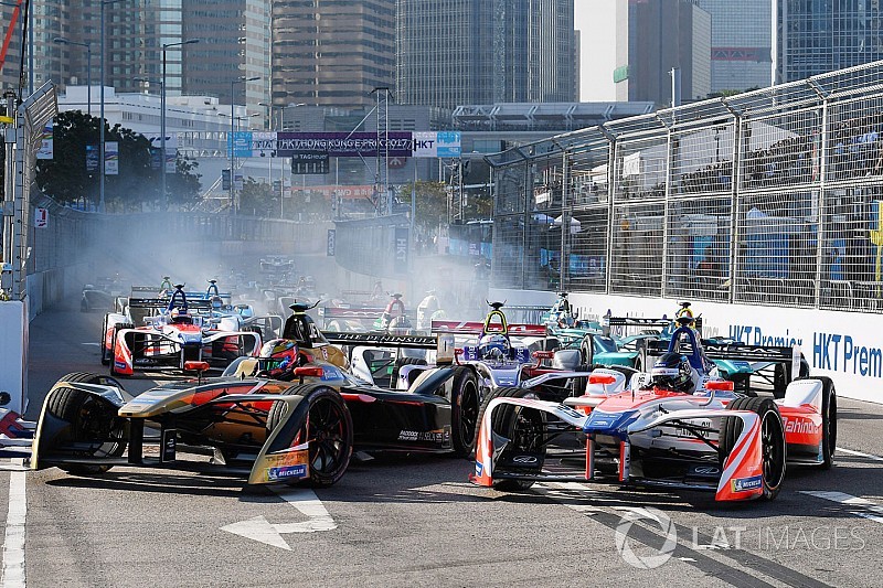 Vettel: Motor sporlarının geleceği Formula E değil
