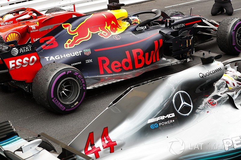A Red Bull számára fontosabb a motorszerződés, mint Ricciardo megtartása