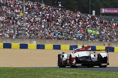 Le Mans: Alonso acaricia la victoria en Le Mans y da el relevo a Nakajima