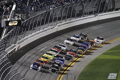 Kevin Harvick: “Alex Bowman didn’t learn anything today"