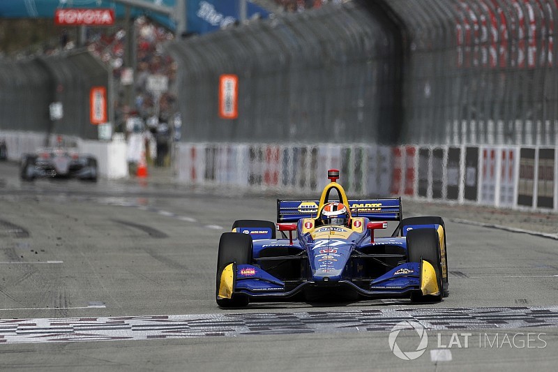 Відео: як Россі став фаворитом у боротьбі за титул в IndyCar?
