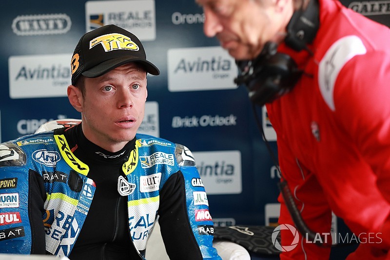 Rabat in ziekenhuis na zware crash bij test Barcelona