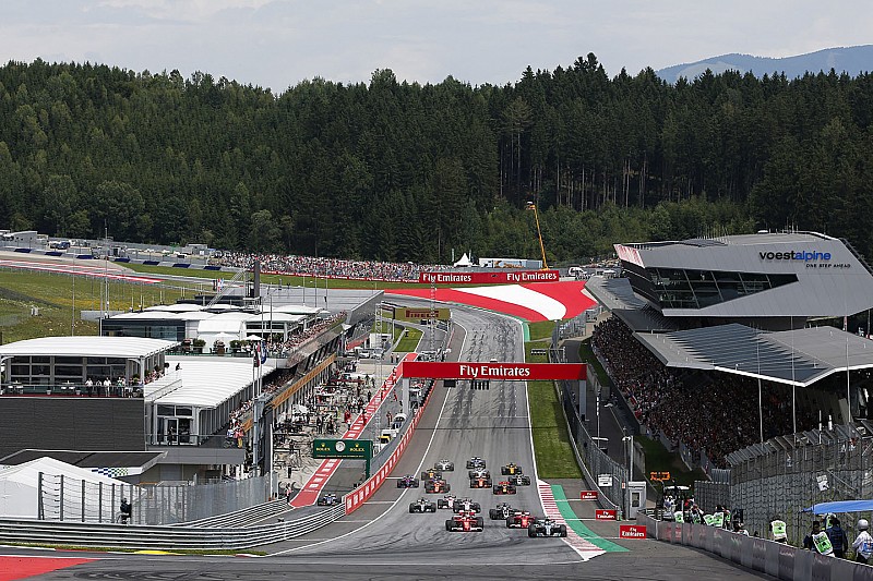 Hamilton exhibe liderato en los primeros libres de Austria