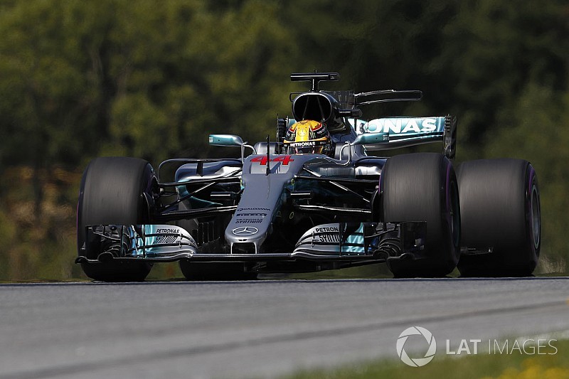 Avusturya GP 2. antrenman: Hamilton rekor dereceyle günün lideri