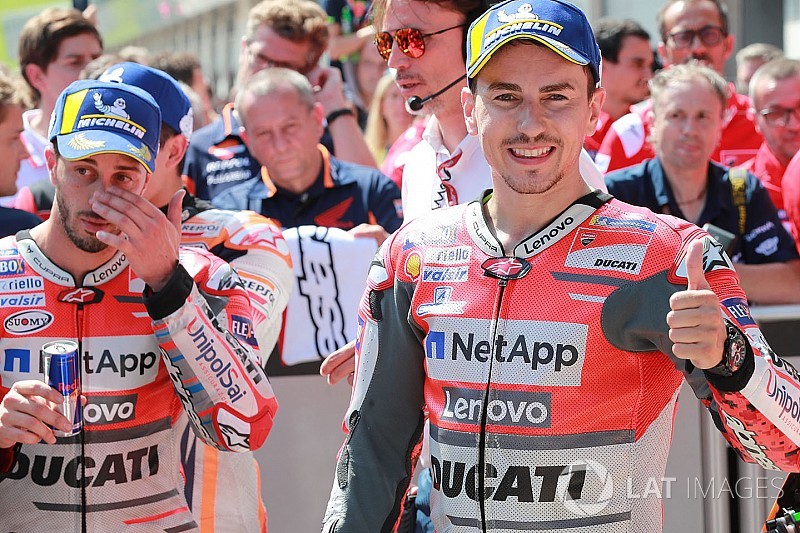 Lorenzo :
