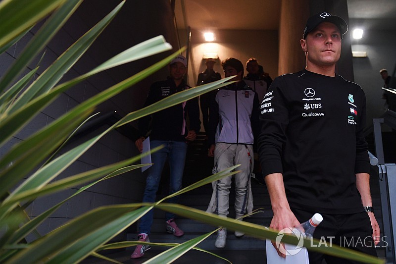 Bottas elmagyarázta, hogy miért kapott ki Hamiltontól