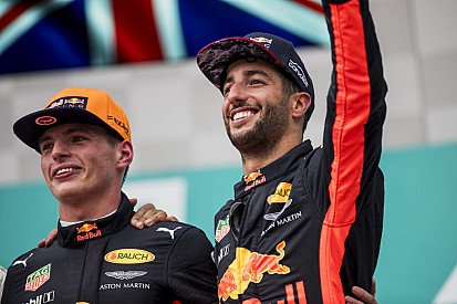 Horner prijst wederzijds respect tussen Verstappen en Ricciardo