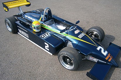 L’ancienne F3 de Senna au départ du GP de France historique
