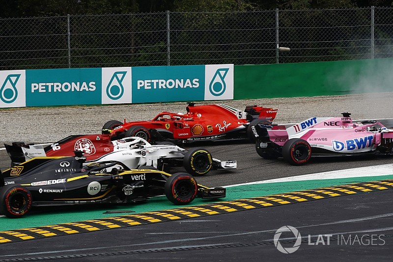Vettel legt schuld bij Hamilton: