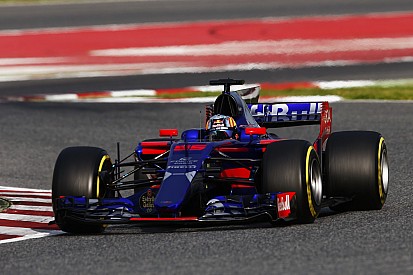 Sainz: Saya butuh materi yang tepat untuk jadi juara dunia