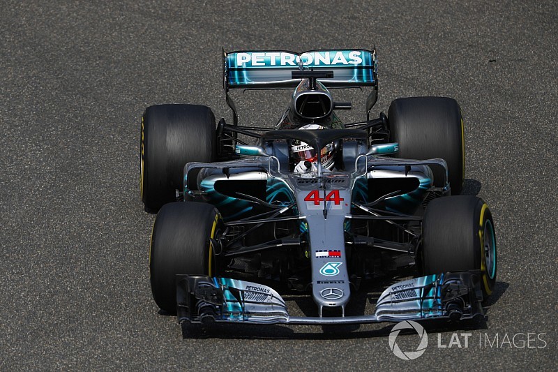 Hamiltont miért nem hívta ki a Mercedes? Ezek a címébe kerülhetnek