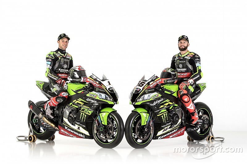 У Kawasaki показали мотоцикл для нового сезону Супербайка