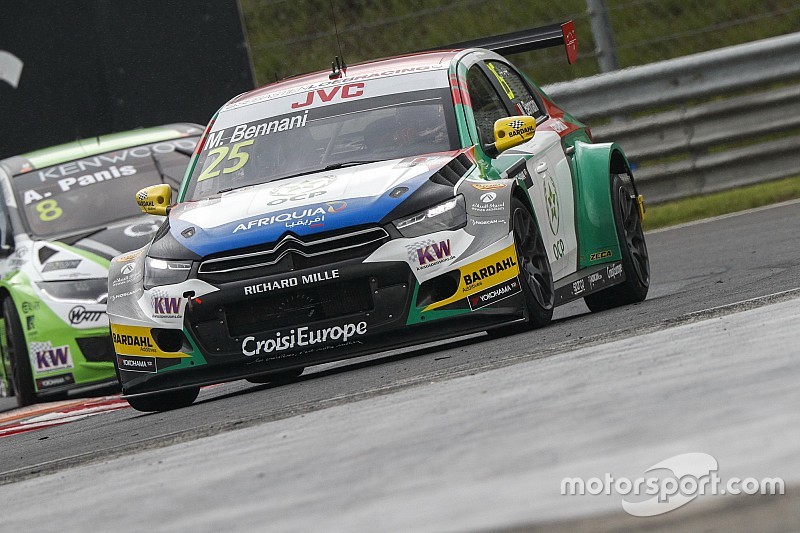 WTCC в Угорщині: Беннані виграв другу гонку після штрафу Хаффа