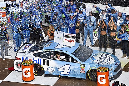 Kevin Harvick takes seventh win of 2018 season at Michigan