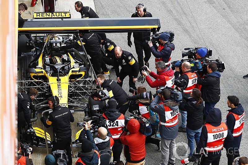 F1 Debrief: All you need to know from Test Day 1