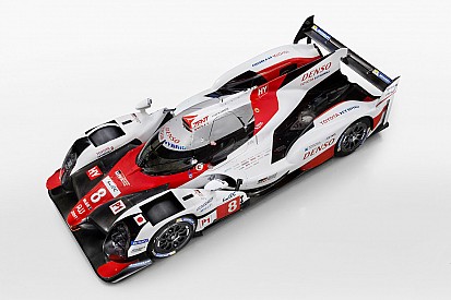 Galería: Toyota presenta el coche que conducirá "Pechito" López en 2017