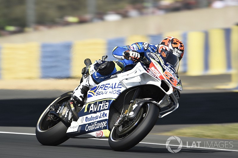 Schwerer Sturz von Tito Rabat beim Barcelona-Test