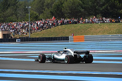 Kiderült, mekkora kárt okozott Bottas Mercedesében a rajtbaleset