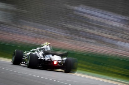 Accidenté, Bottas a été "surpris" par l'humidité au virage 2