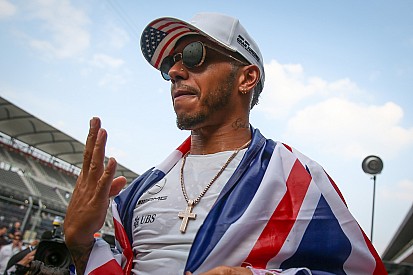 Hamilton falta a evento de patrocinador da Mercedes