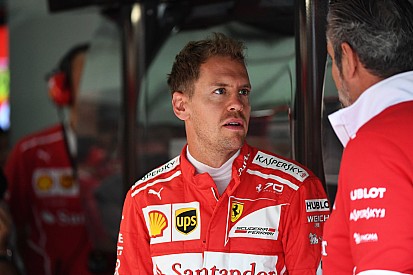 Vettel defiende a su jefe y aún no da por perdido el título