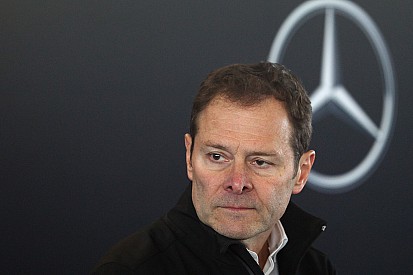 Коста ушел с должности директора инженерного департамента Mercedes