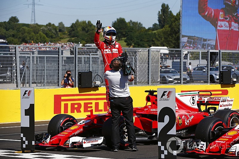 Hamilton: Ferrari kolay kazanacaktır