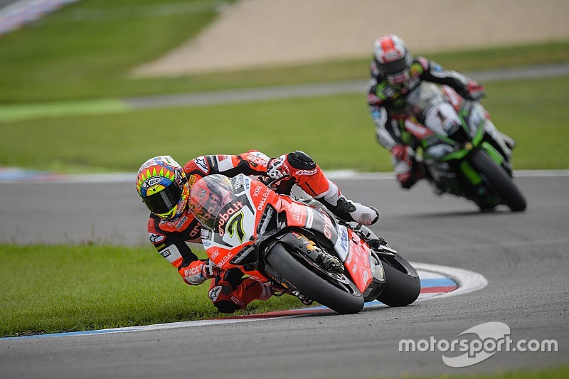 Superbike-WM Lausitzring: Chaz Davies siegt auch am Sonntag