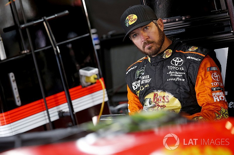Las sanciones hacen pensar que todos hacemos trampa, dice Truex