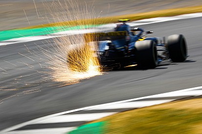 Sainz inkább haragszik a Renault-ra, mint Grosjean-ra
