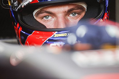 Wolff: Verstappen'in yeni kontratından dolayı üzgün değiliz