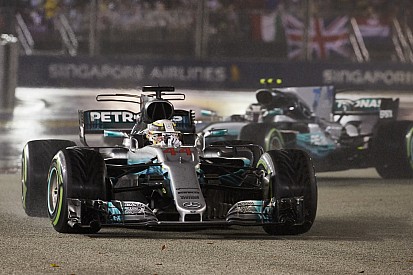 Як Mercedes вдалося повернути свій темп у гонці в Сінгапурі