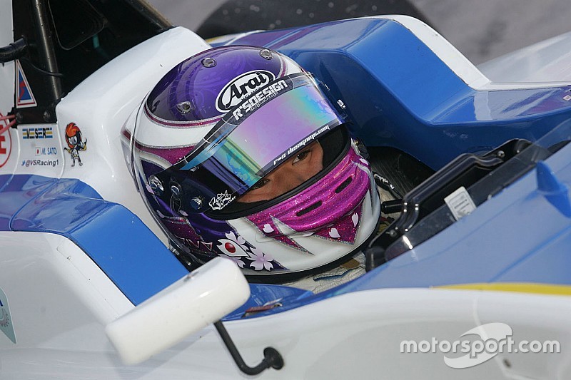 Marino Sato signe en F3 chez Motopark
