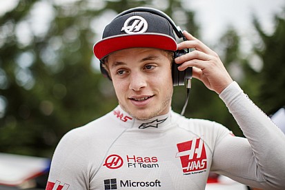 Ferrucci se disculpa por sus "errores" en Silverstone