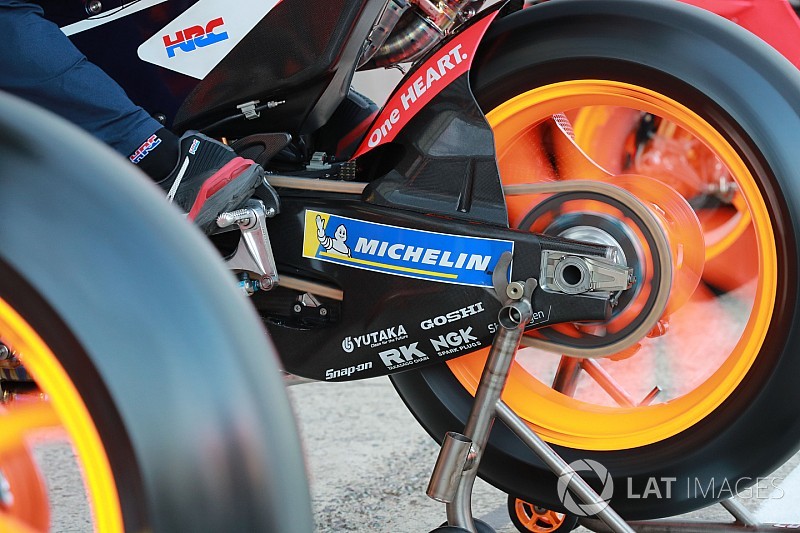 Thema Carbon-Schwinge: Pedrosa relativiert Crutchlows Kritik