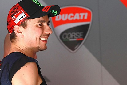 Lorenzo: "La Ducati ha grandi potenzialità, devo adattarla al mio stile"