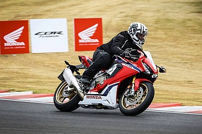 Primeiras impressões Honda CBR 1000RR Fireblade: Um dia de Márquez