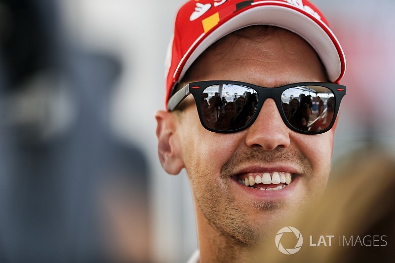Sebastian Vettel: Bekomme bei Ferrari noch immer weiche Knie