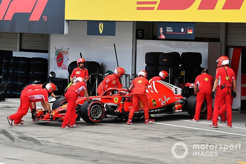 Hamilton diz que não esperava por queda de desempenho de Vettel