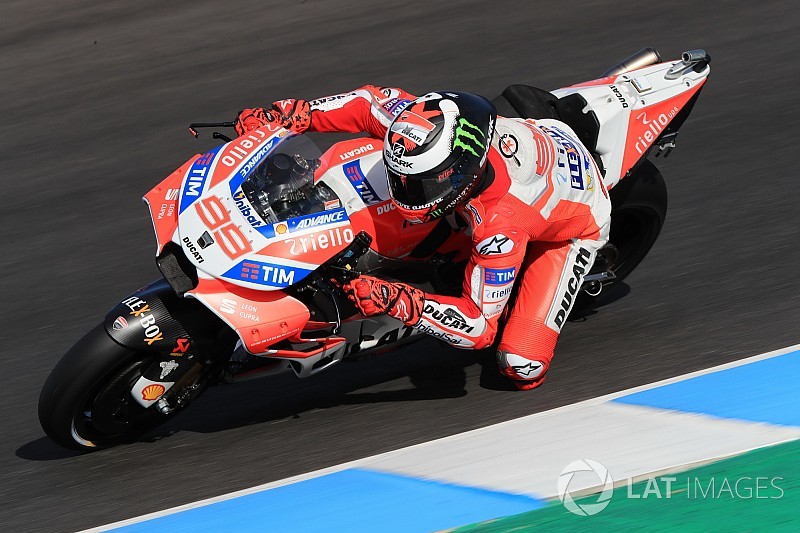 Lorenzo pekerjakan Debon sebagai pelatih pembalap