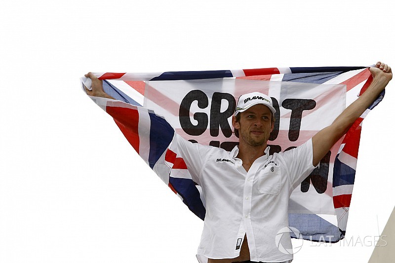 Campeão da F1 em 2009, Button completa 38; veja fotos