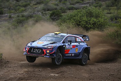 Argentina WRC: Mikkelsen takes lead ahead of Tanak