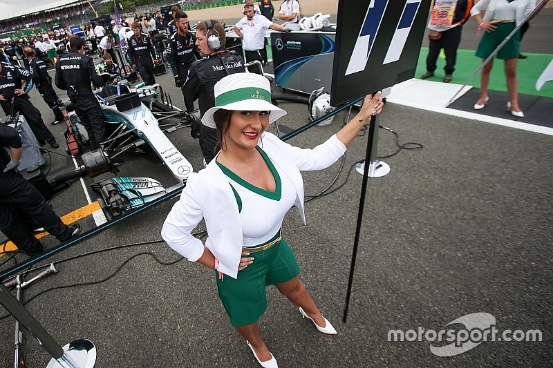 Fotogallery: ecco le grid girl del GP di Gran Bretagna di F.1