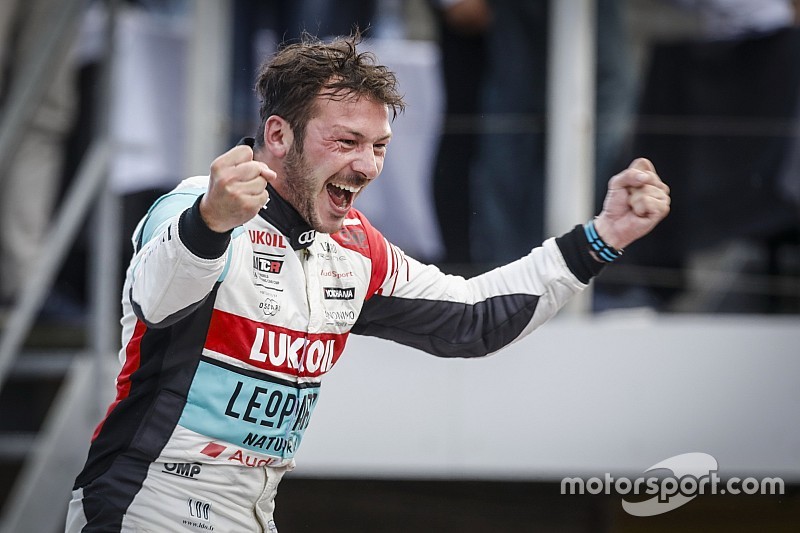 Vernay torna in corsa: