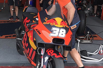 Anche la KTM porta in pista una nuova carena in Thailandia